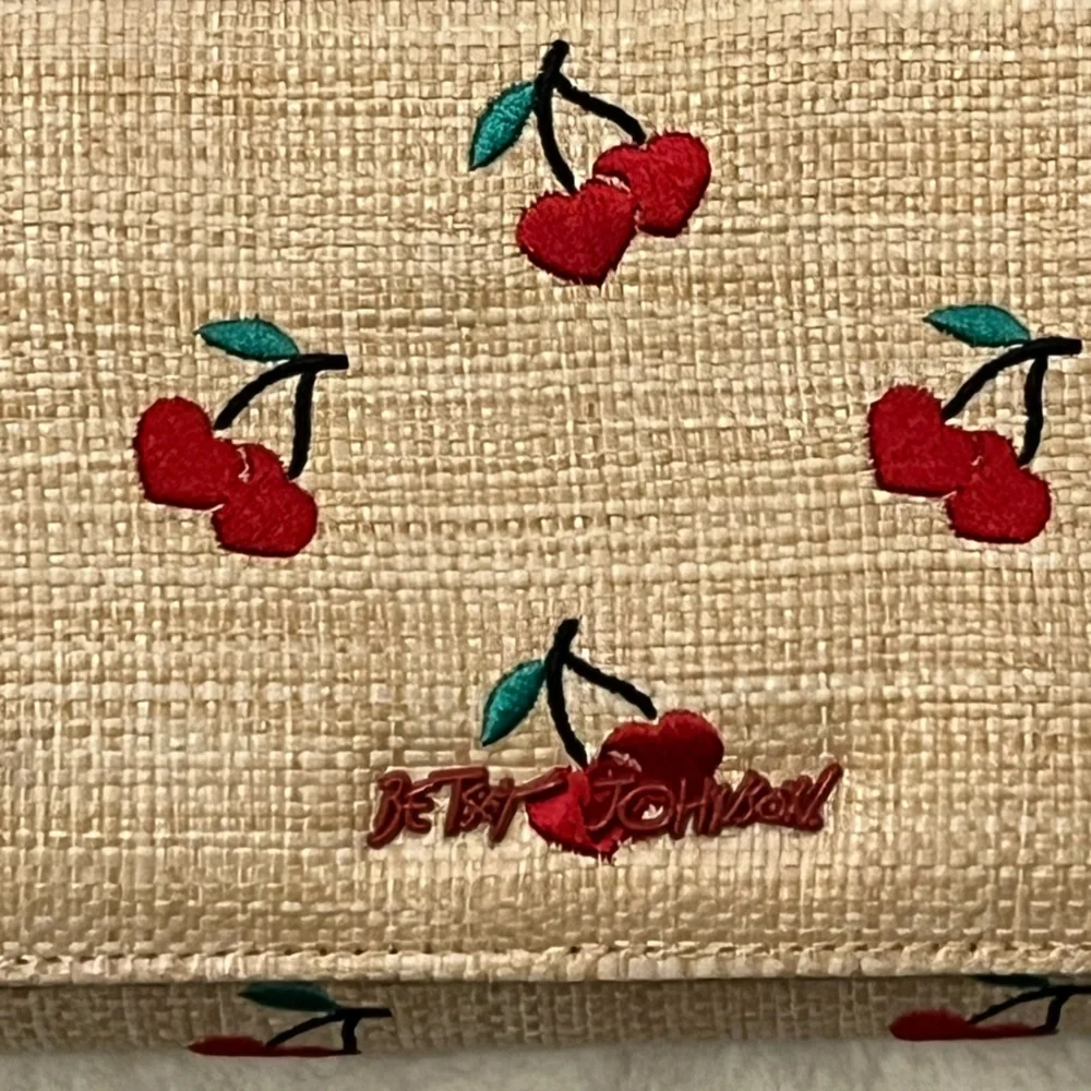 NWT 🍒 Betsey Johnson Cherry Crossbody Bag - Picture 14 of 14